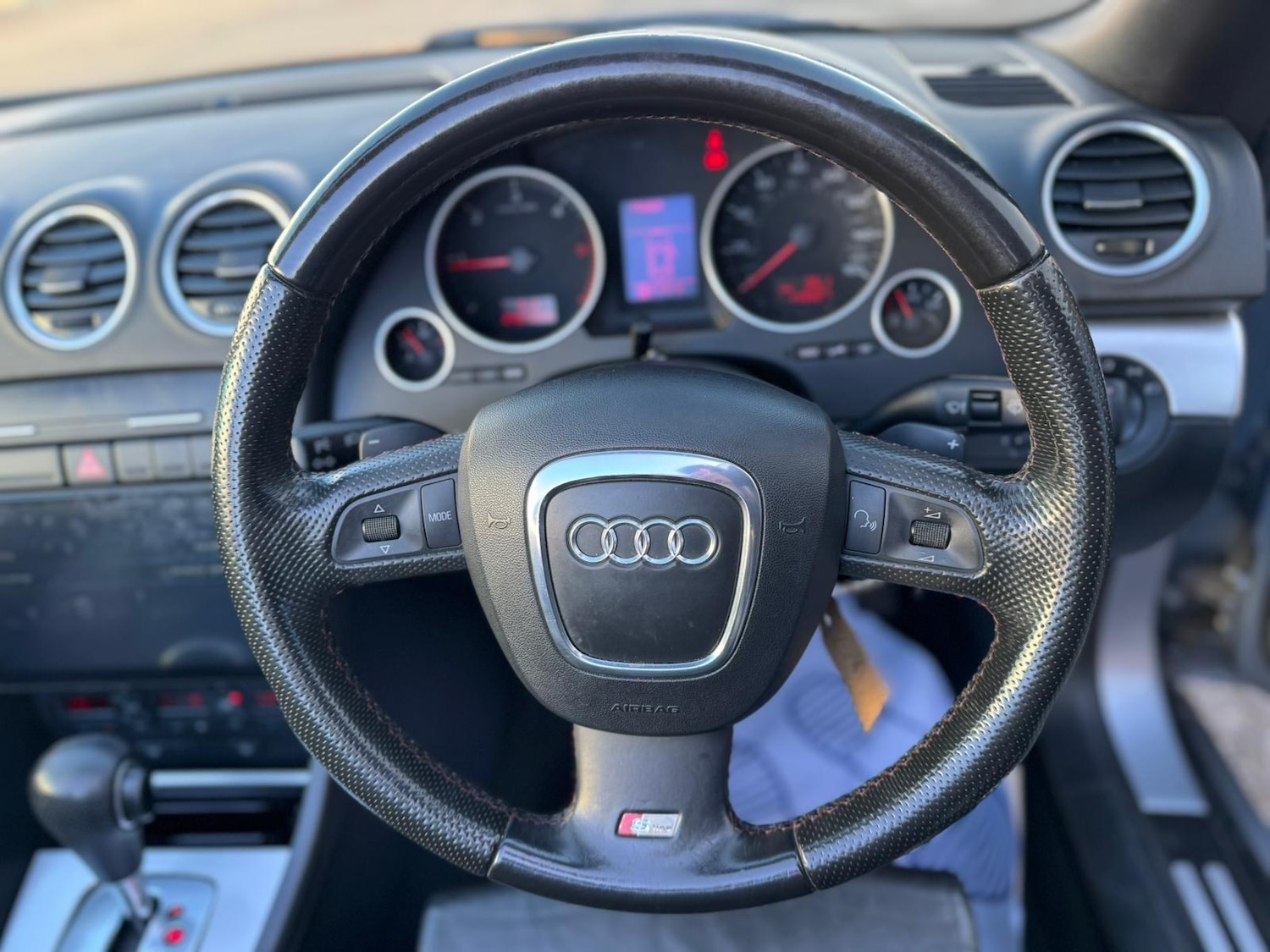 Used Audi A4 2009 for sale - 76389388: Photo 16