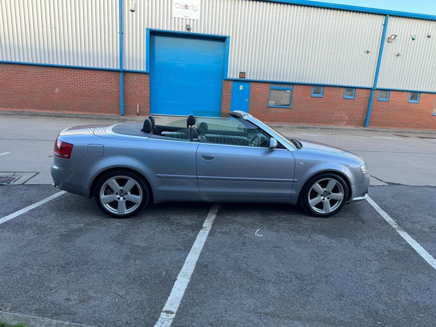 Used Audi A4 2009 for sale - 76389388: Photo 4