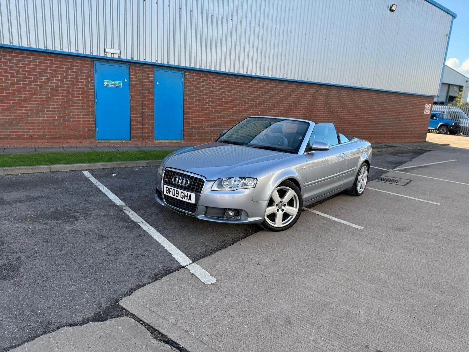 Used Audi A4 2009 for sale - 76389388: Photo 5