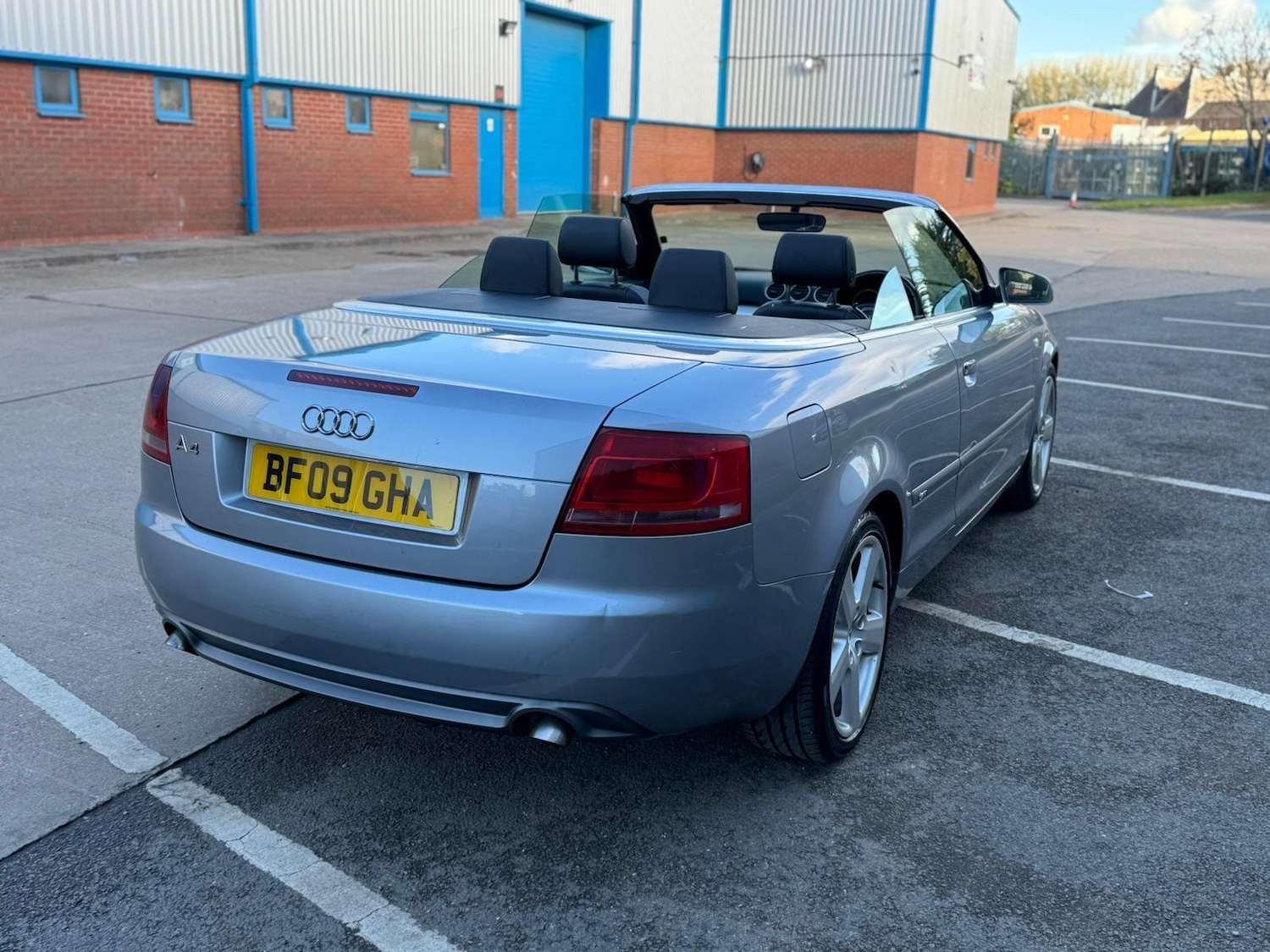 Used Audi A4 2009 for sale - 76389388: Photo 8