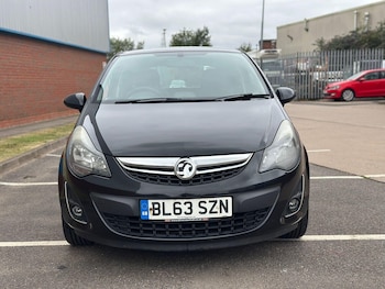 Vauxhall - Corsa