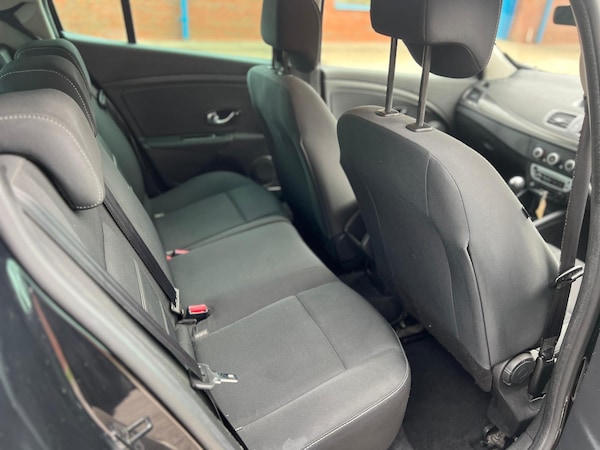 Used Renault Megane 2013 for sale - 76214197: Photo 18