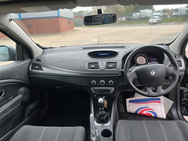 Used Renault Megane 2013 for sale - 76214197: Photo 19