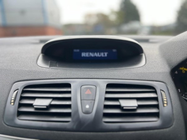 Used Renault Megane 2013 for sale - 76214197: Photo 24