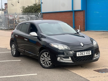 Used Renault Megane 2013 for sale - 76214197: Photo 2