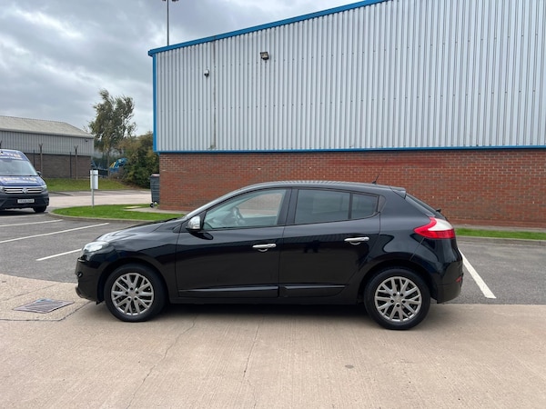 Used Renault Megane 2013 for sale - 76214197: Photo 8