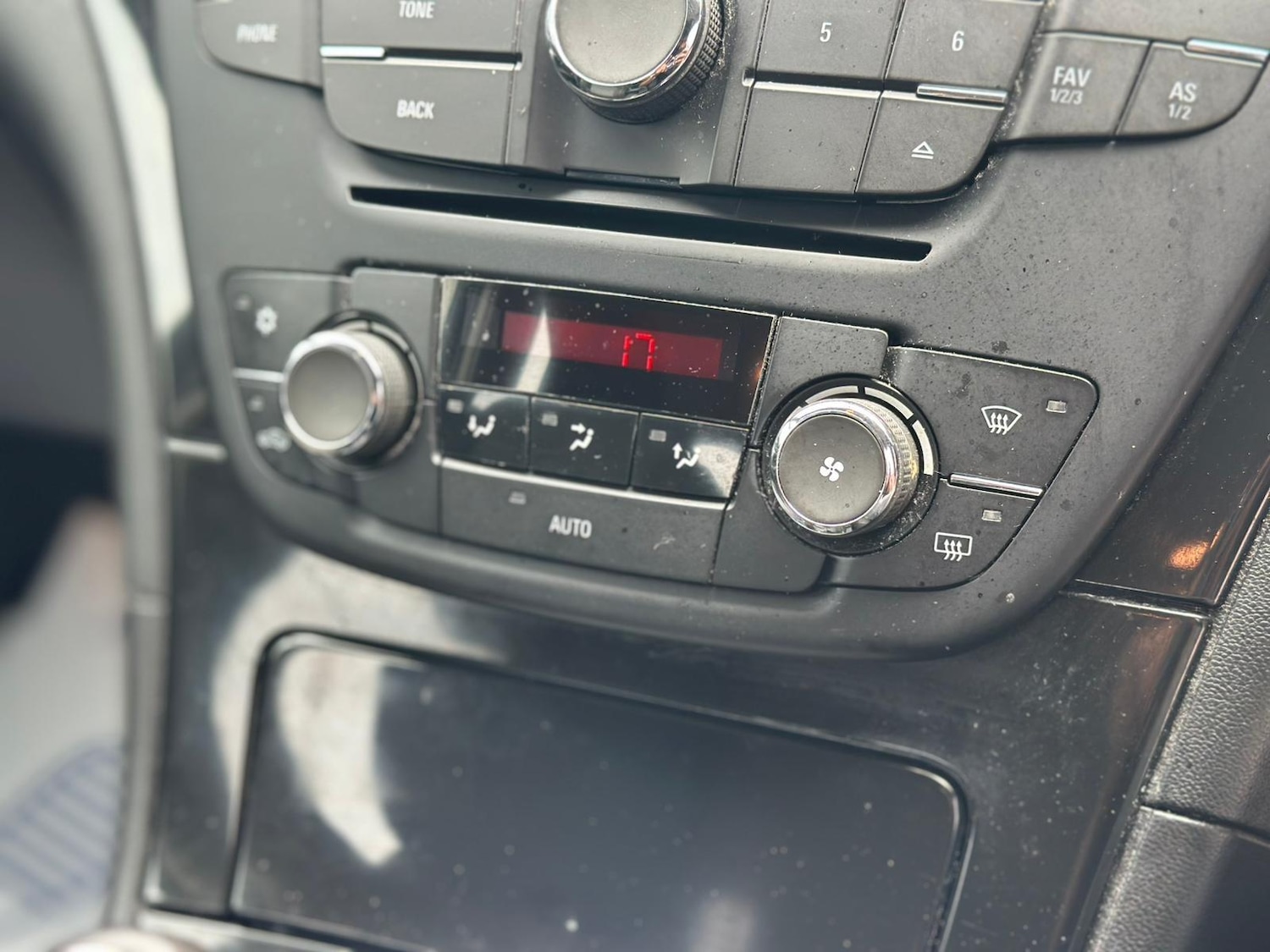 Used Vauxhall Insignia 2011 for sale - 76550046: Photo 22