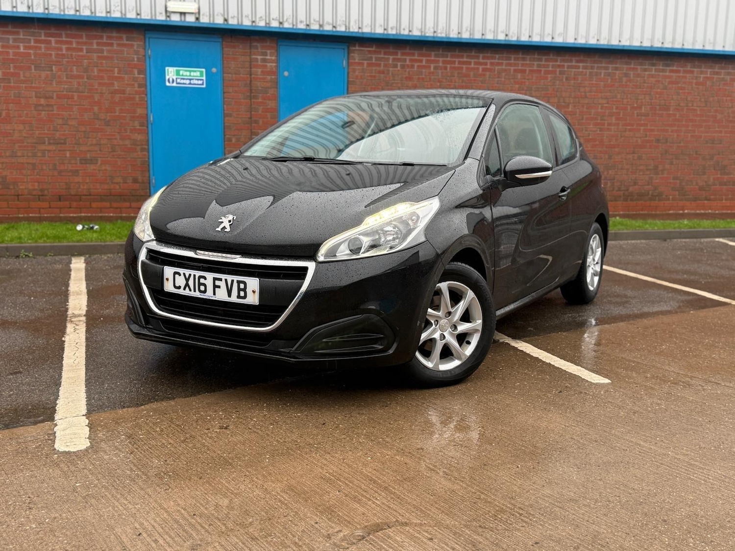 Used Peugeot 208 2016 for sale - 77230565: Photo 10