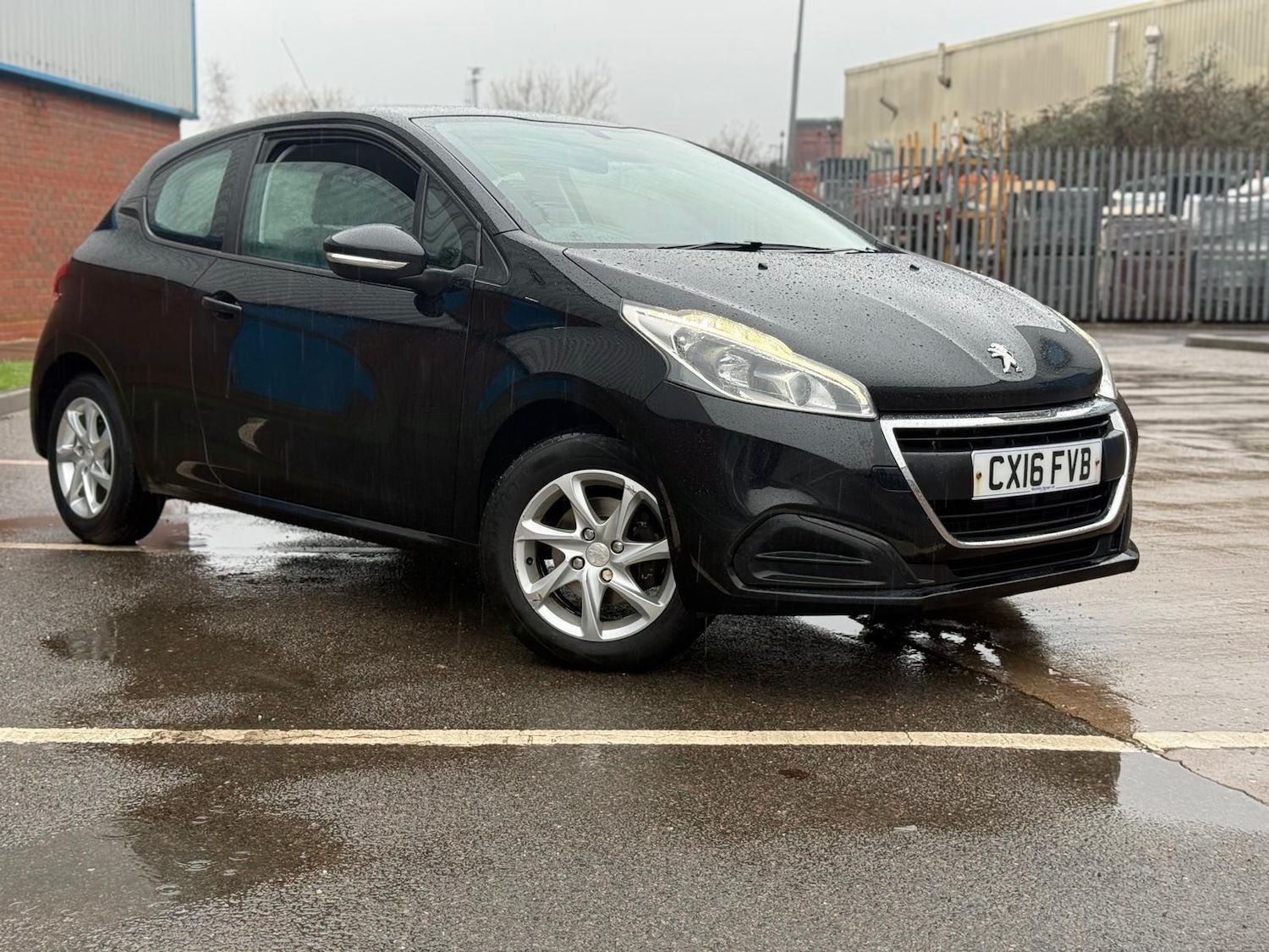 Used Peugeot 208 2016 for sale - 77230565: Photo 13