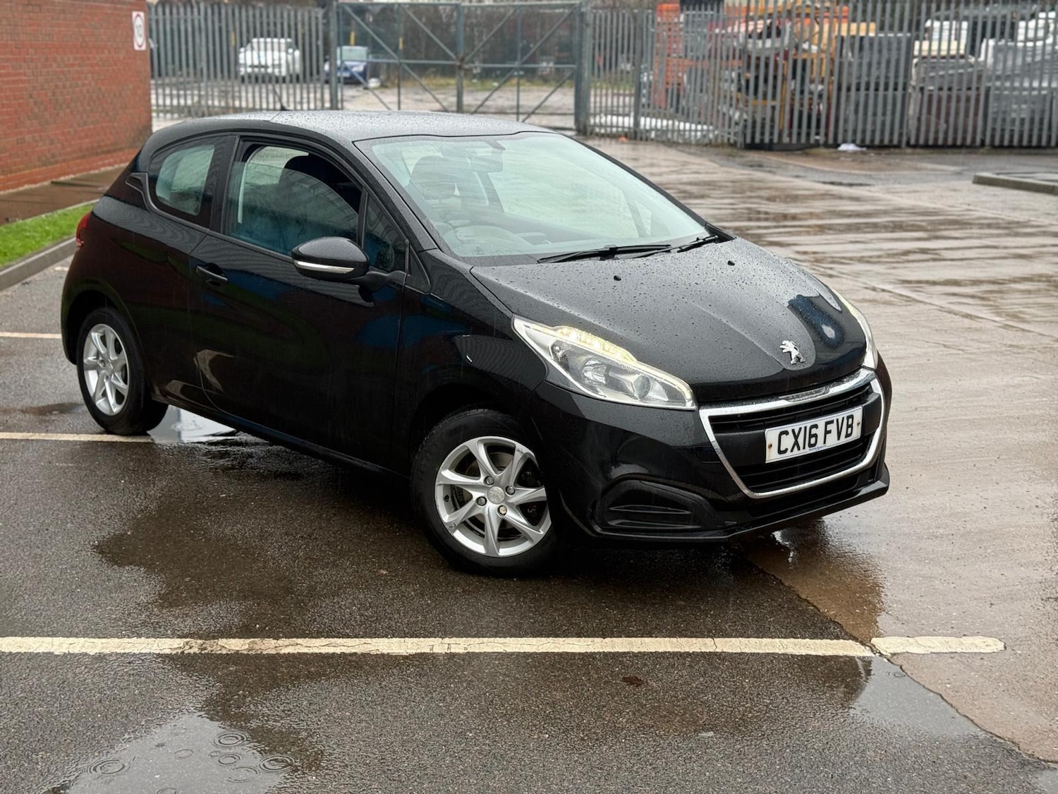 Used Peugeot 208 2016 for sale - 77230565: Photo 9