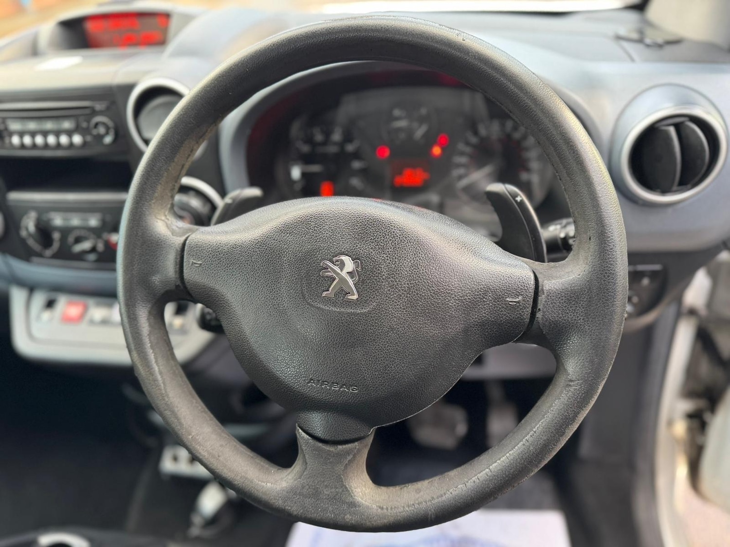 Used Peugeot Partner Tepee 2014 for sale - 77143717: Photo 15