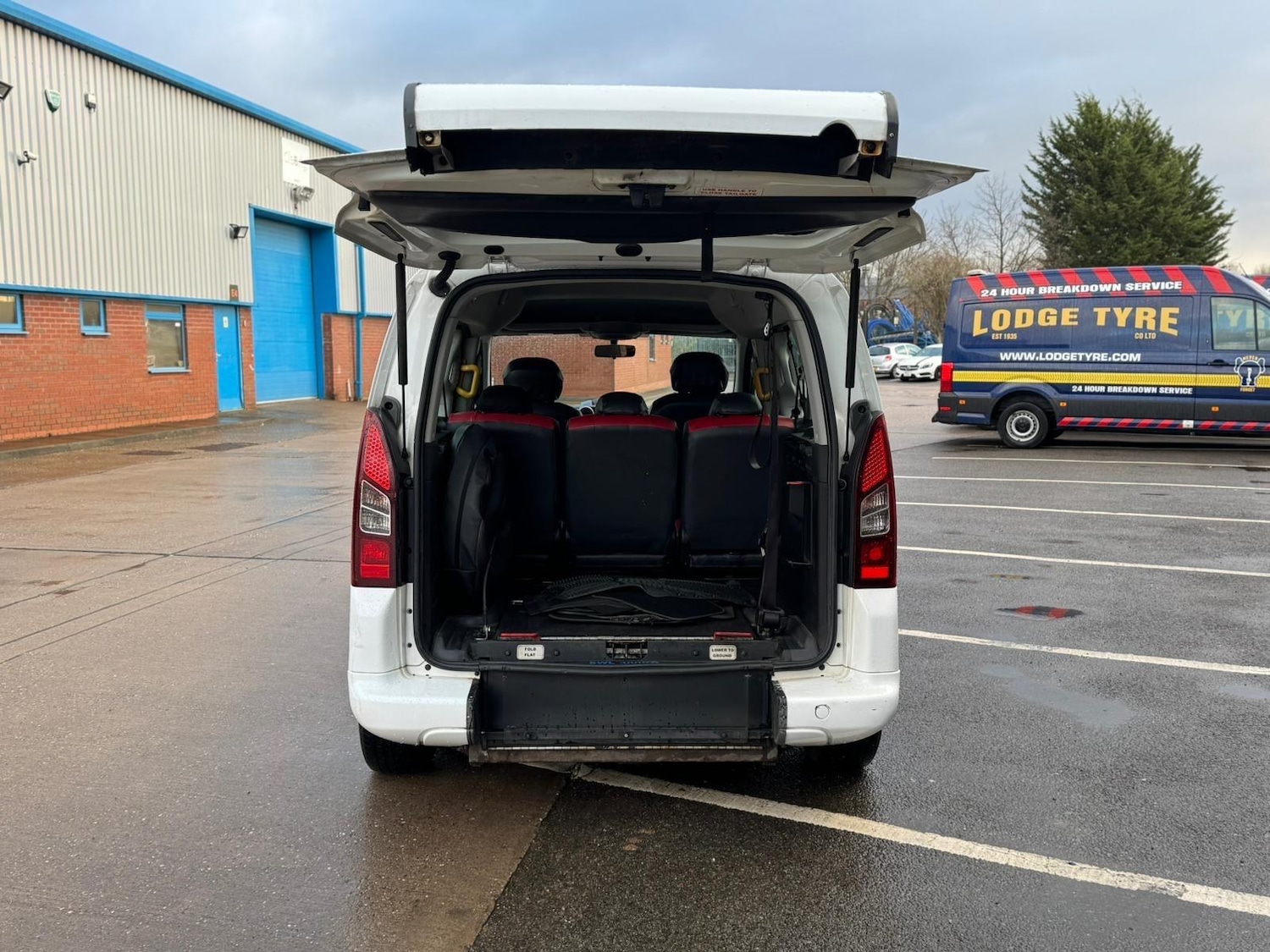 Used Peugeot Partner Tepee 2014 for sale - 77143717: Photo 17