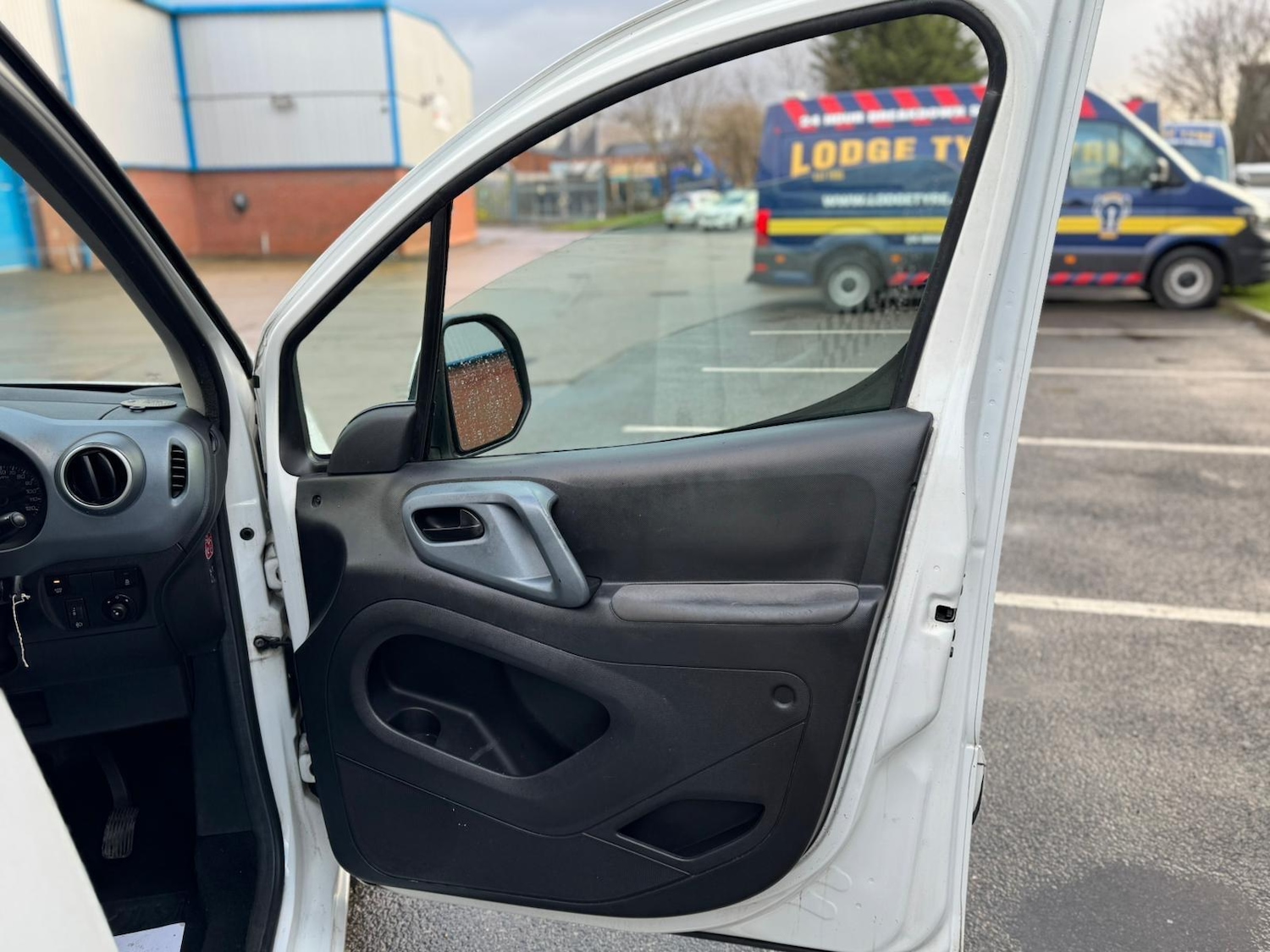 Used Peugeot Partner Tepee 2014 for sale - 77143717: Photo 18