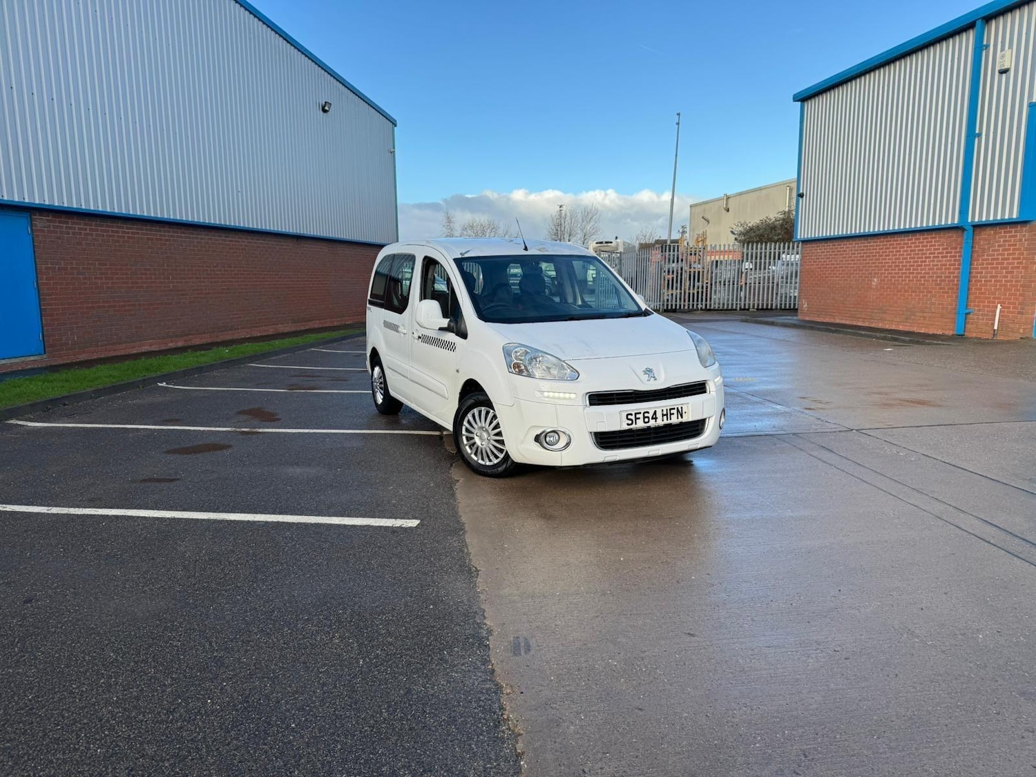 Used Peugeot Partner Tepee 2014 for sale - 77143717: Photo 7