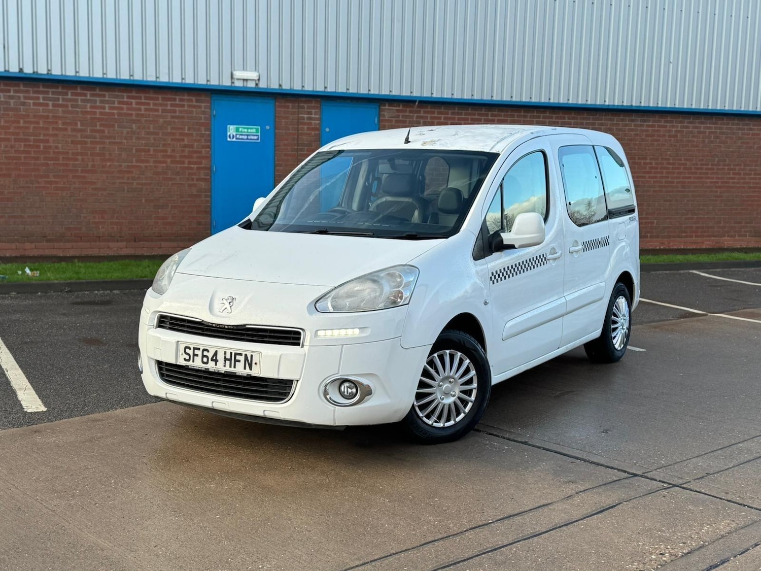 Used Peugeot Partner Tepee 2014 for sale - 77143717: Photo 8