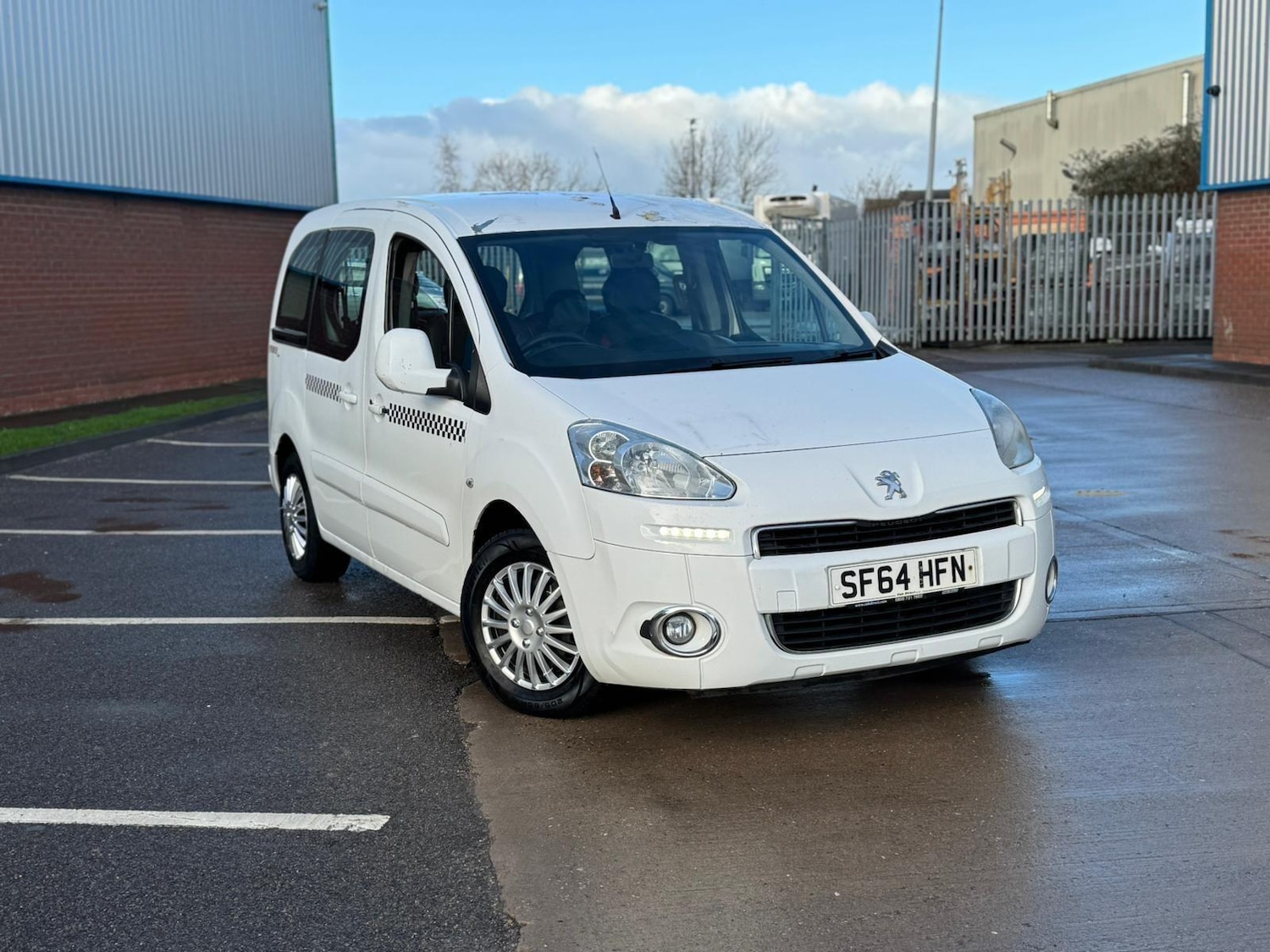 Used Peugeot Partner Tepee 2014 for sale - 77143717: Photo 9