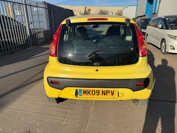 Used Peugeot 107 2009 for sale - 76072450: Photo 2
