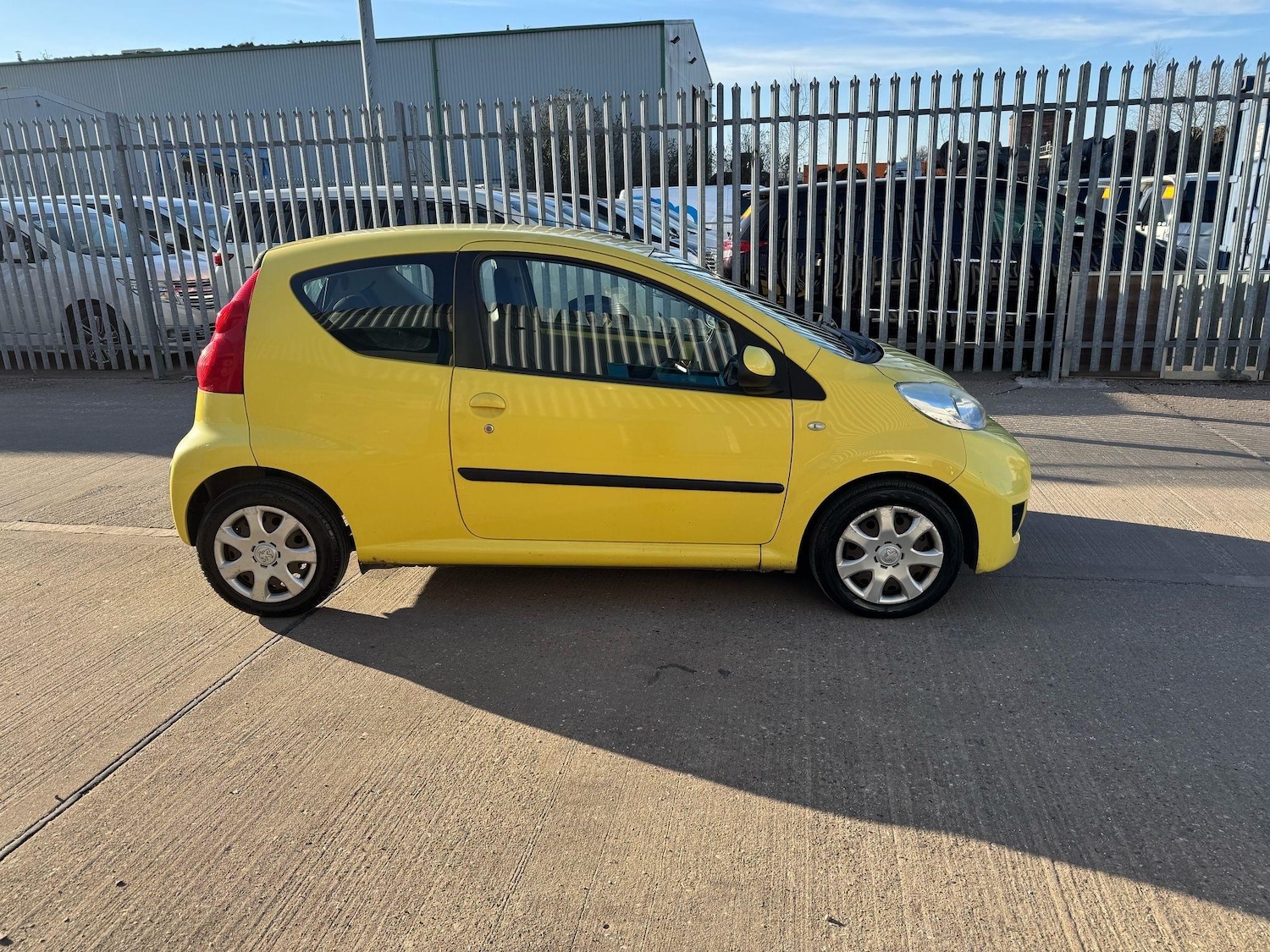 Used Peugeot 107 2009 for sale - 76072450: Photo 3