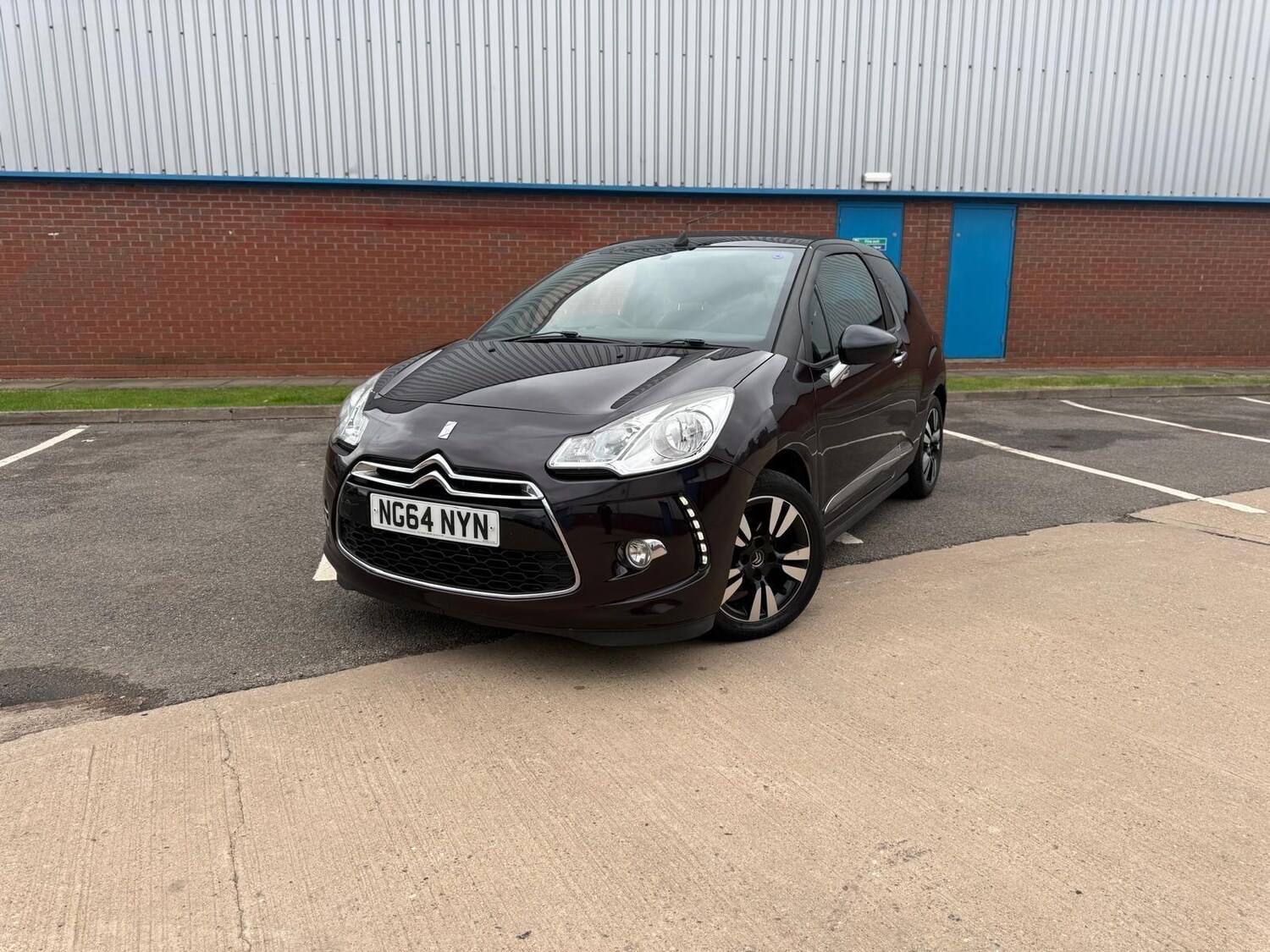 Citroen DS3 (64) - 1.6 e-HDi DStyle Euro 5 (s/s) 2dr - Image 11