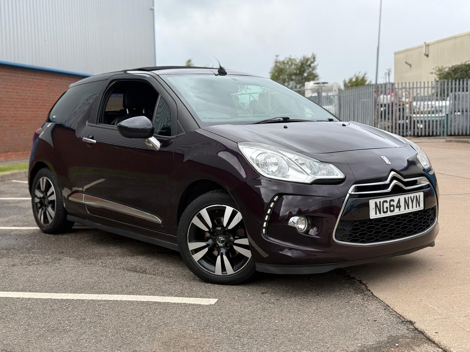 Citroen DS3 (64) - 1.6 e-HDi DStyle Euro 5 (s/s) 2dr - Image 12