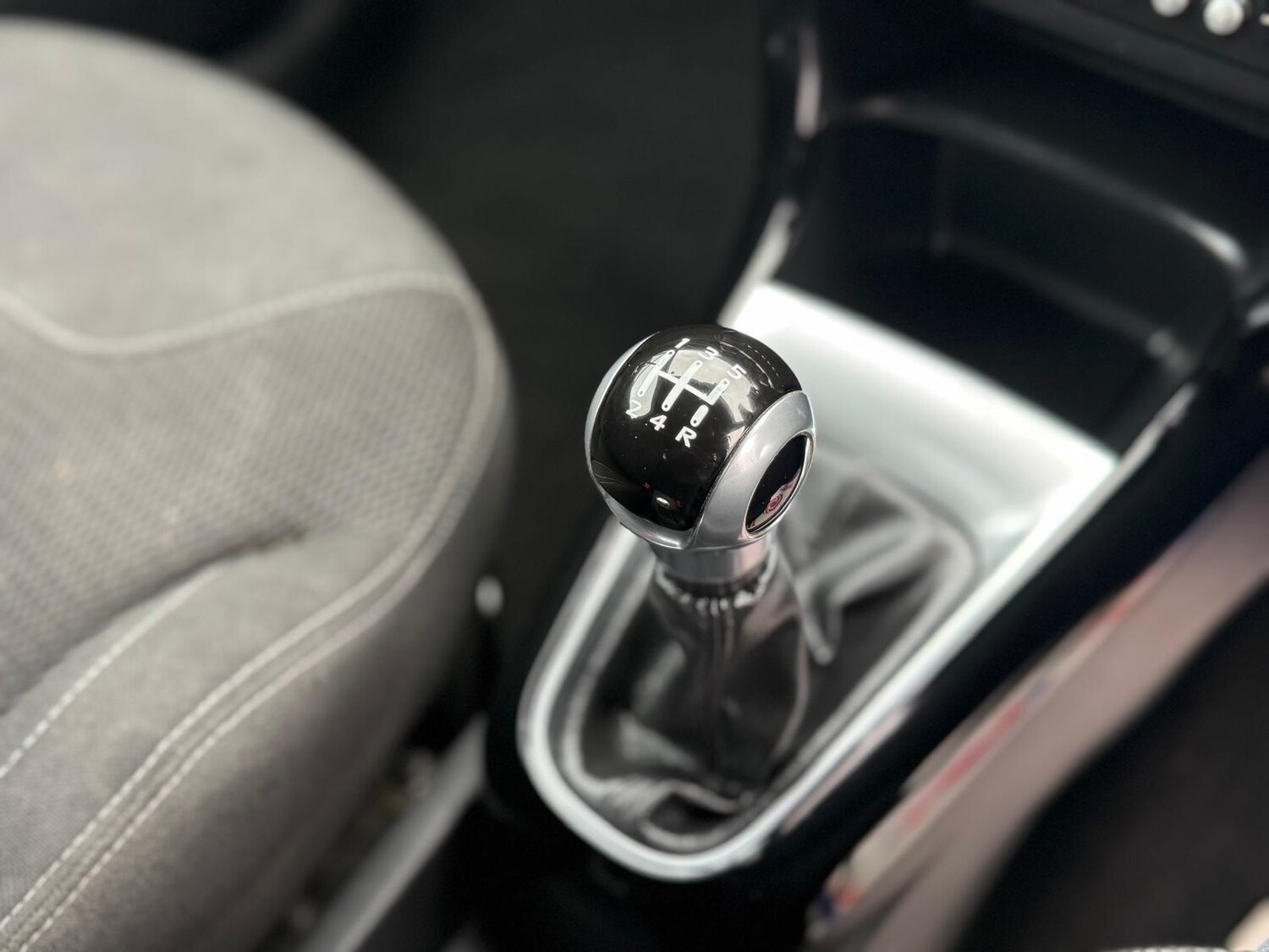Citroen DS3 (64) - 1.6 e-HDi DStyle Euro 5 (s/s) 2dr - Image 24