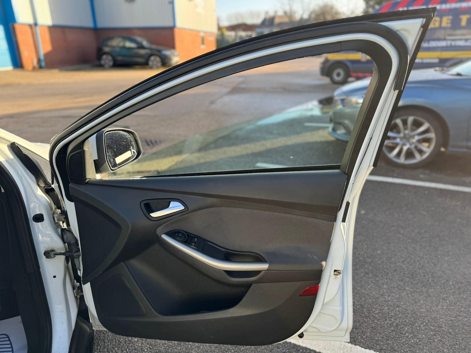 Used Ford Focus 2011 for sale - 77016149: Photo 22