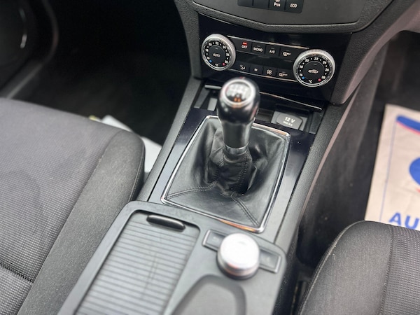 Used Mercedes-Benz C Class 2011 for sale - 76269937: Photo 13