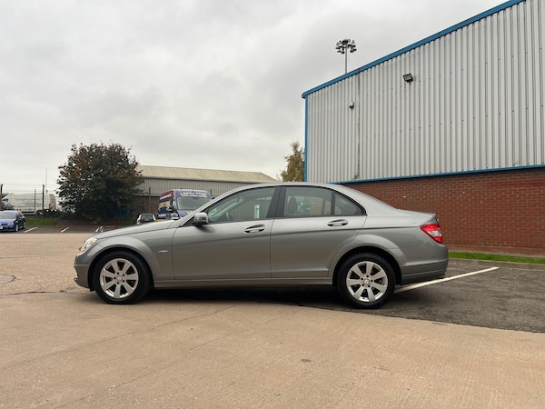 Used Mercedes-Benz C Class 2011 for sale - 76269937: Photo 3