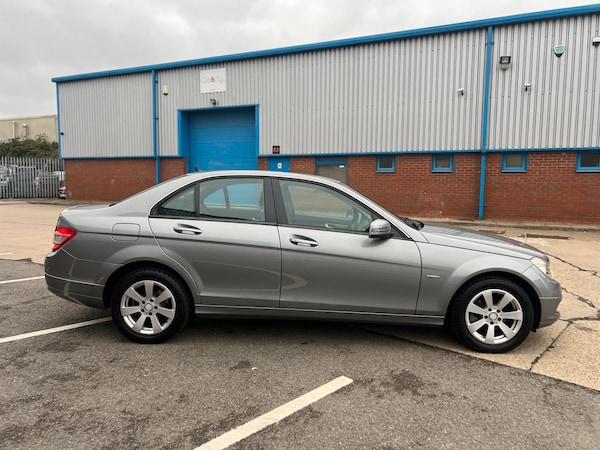 Used Mercedes-Benz C Class 2011 for sale - 76269937: Photo 4