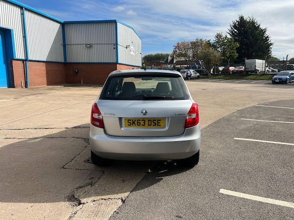 Used Skoda Fabia 2013 for sale - 76199712: Photo 2