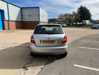 Used Skoda Fabia 2013 for sale - 76199712: Photo 2