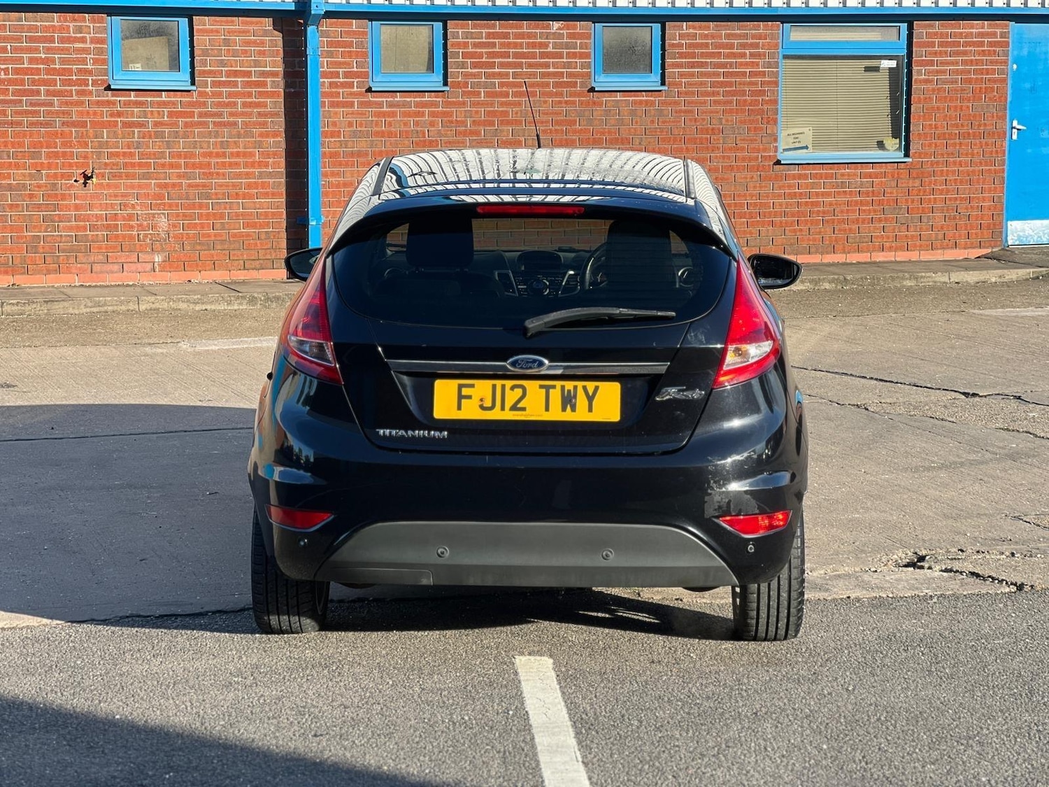 Used Ford Fiesta 2012 for sale - 76992285: Photo 2