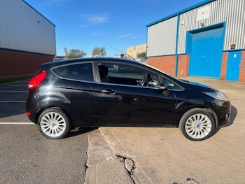Used Ford Fiesta 2012 for sale - 76992285: Photo