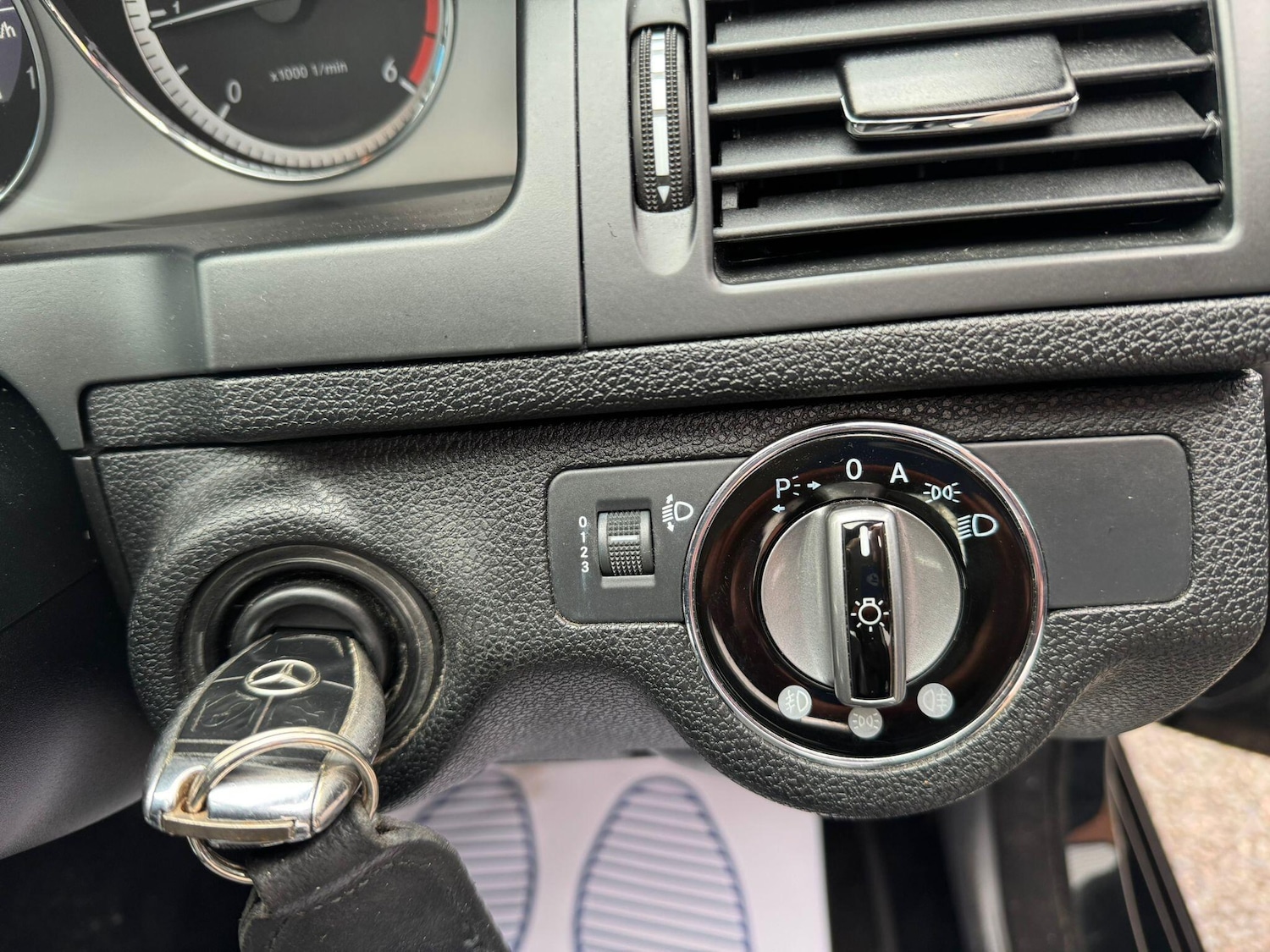 Used Mercedes-Benz C Class 2009 for sale - 77495773: Photo 21