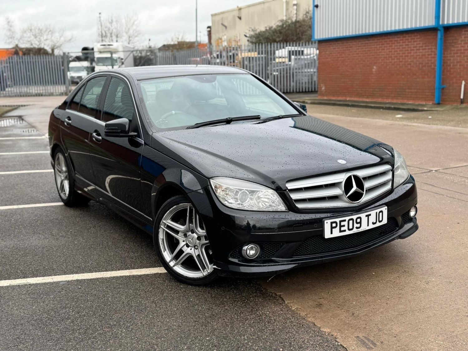 Used Mercedes-Benz C Class 2009 for sale - 77495773: Photo 5