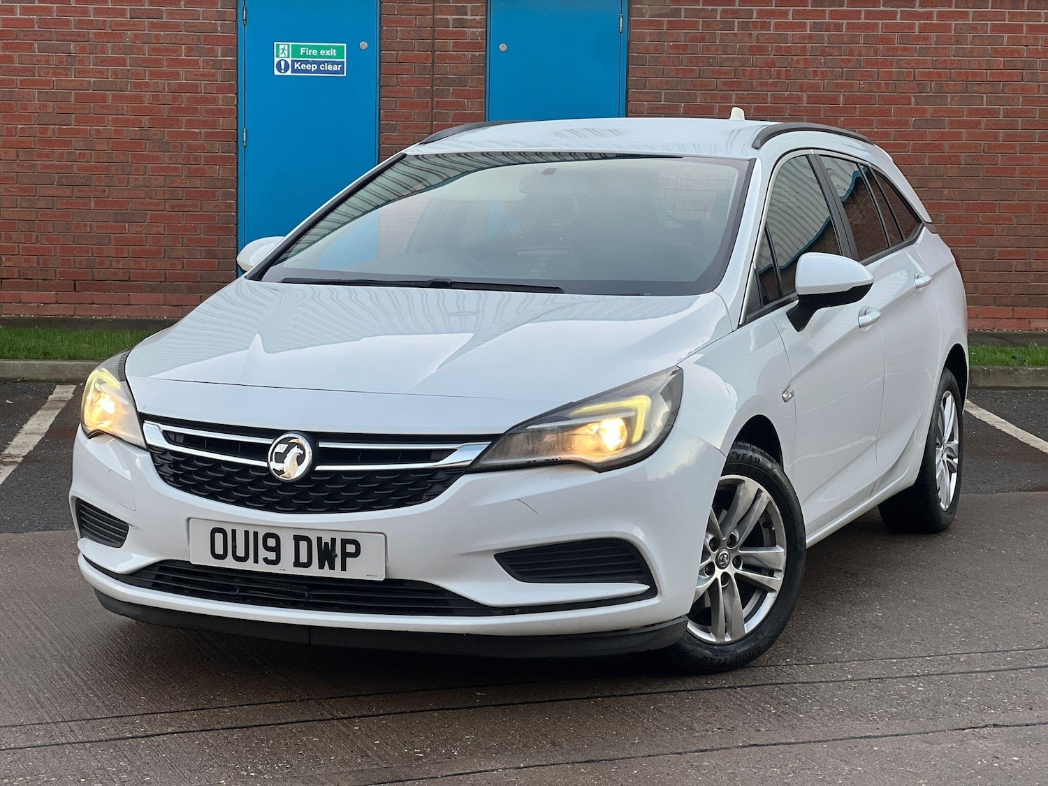 Used Vauxhall Astra 2019 for sale - 76926971: Photo 12