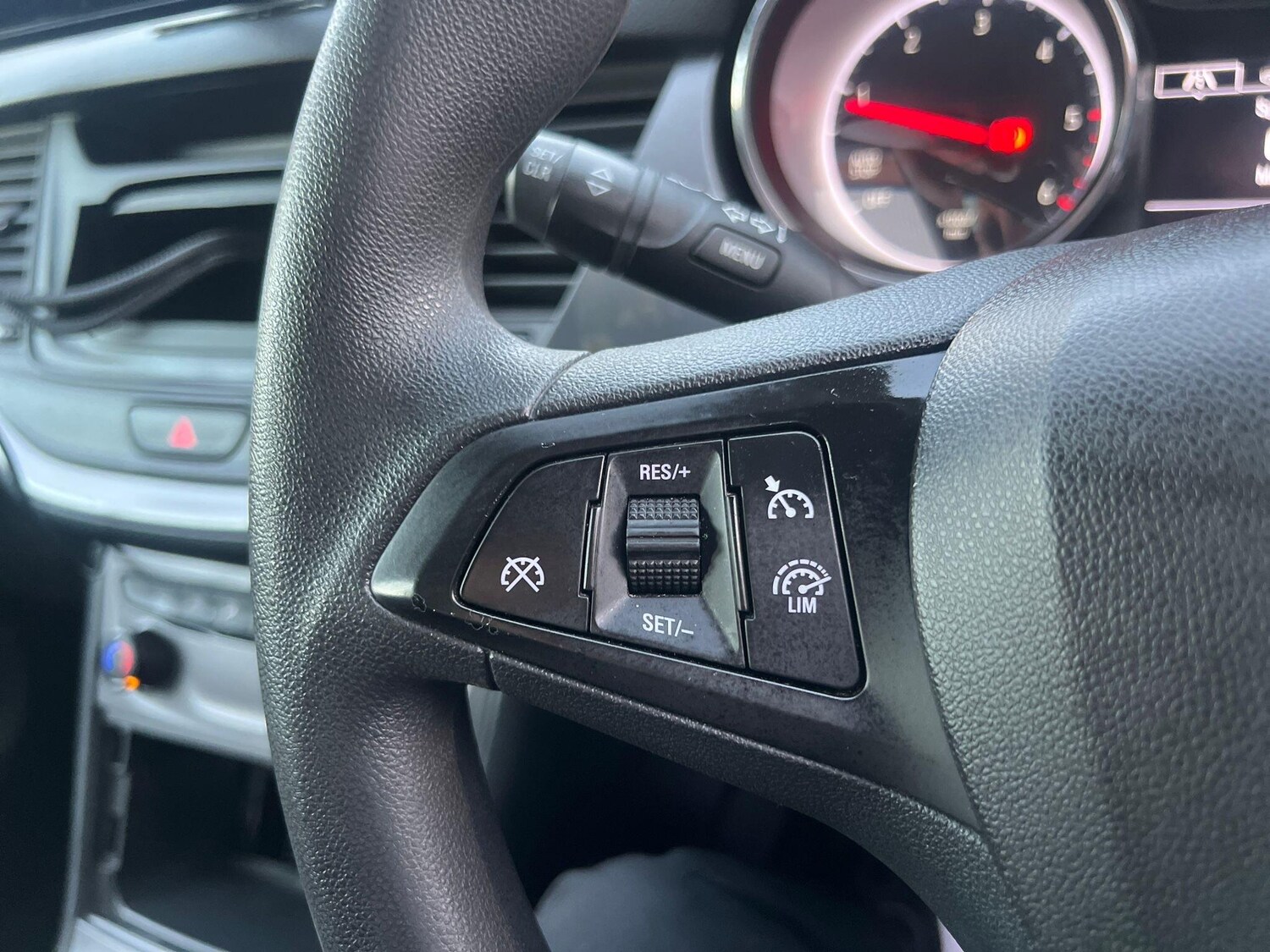 Used Vauxhall Astra 2019 for sale - 76926971: Photo 18