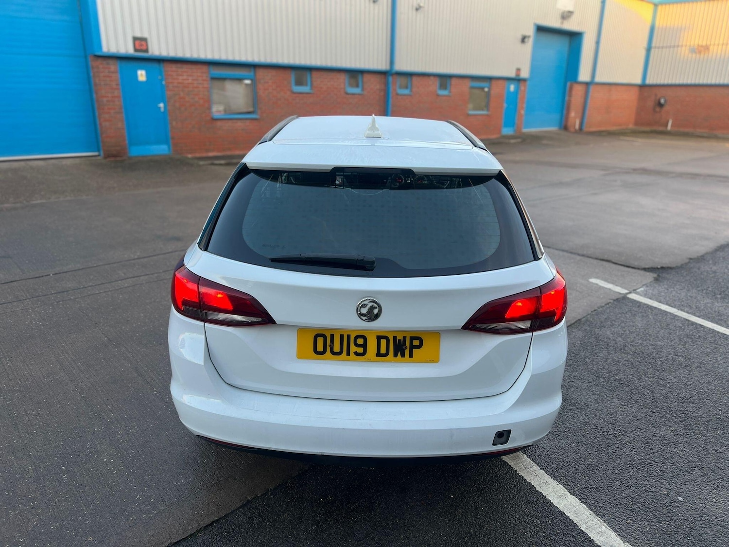 Used Vauxhall Astra 2019 for sale - 76926971: Photo 2