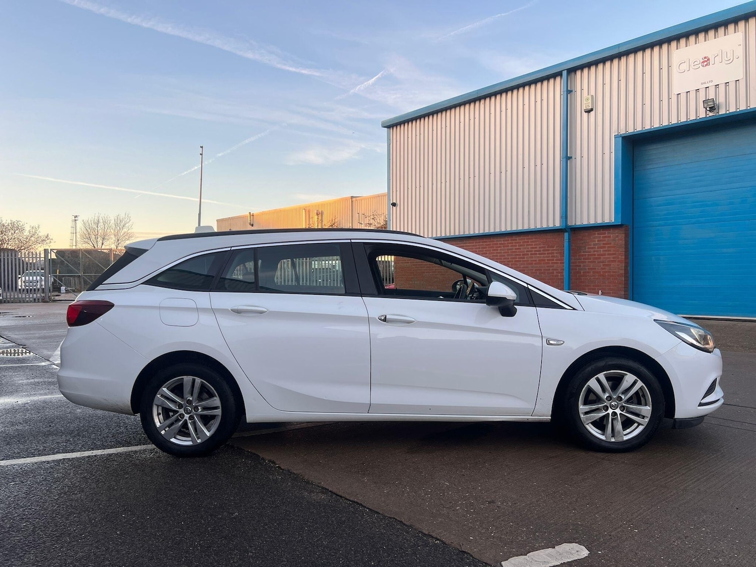 Used Vauxhall Astra 2019 for sale - 76926971: Photo 4