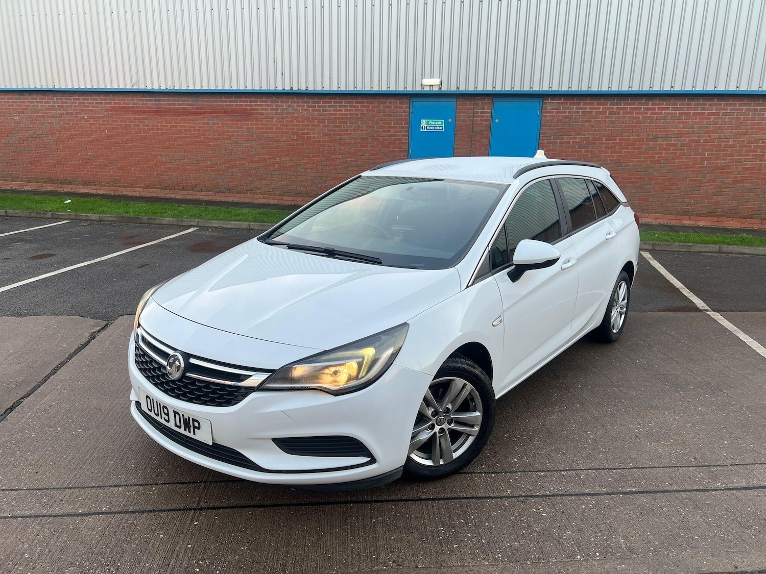 Used Vauxhall Astra 2019 for sale - 76926971: Photo 8