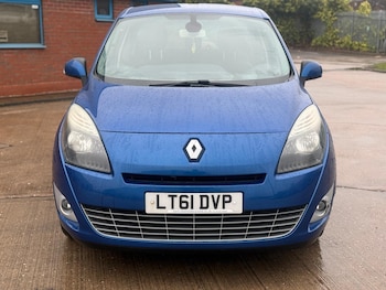 (61) - 1.5 dCi Dynamique TomTom Euro 5 5dr