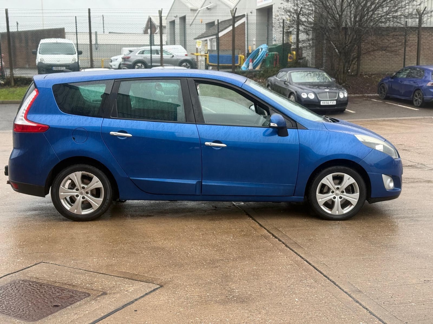 Used Renault Grand Scenic 2011 for sale - 77537357: Photo 3