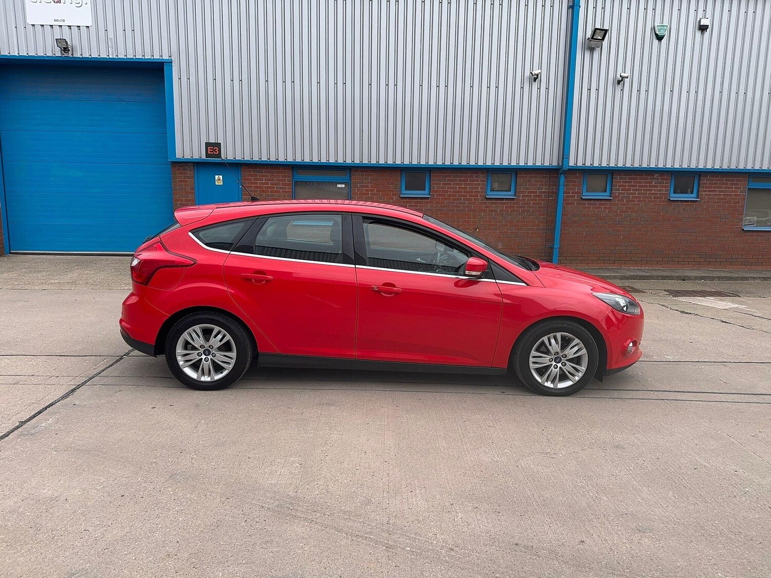 Used Ford Focus for sale - 77683709: Photo 11