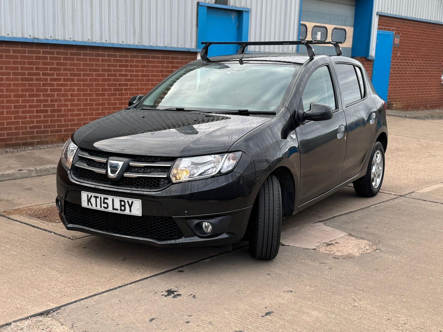 Used Dacia Sandero 2015 for sale - 76349811: Photo 12