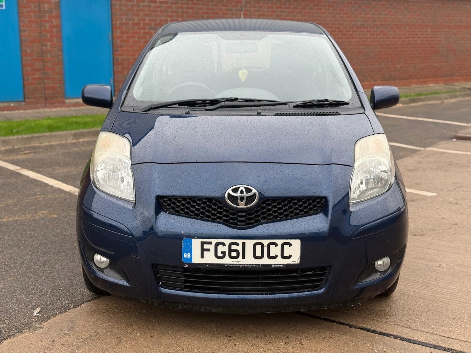 Used Toyota Yaris 2011 for sale - 76318180: Photo 1