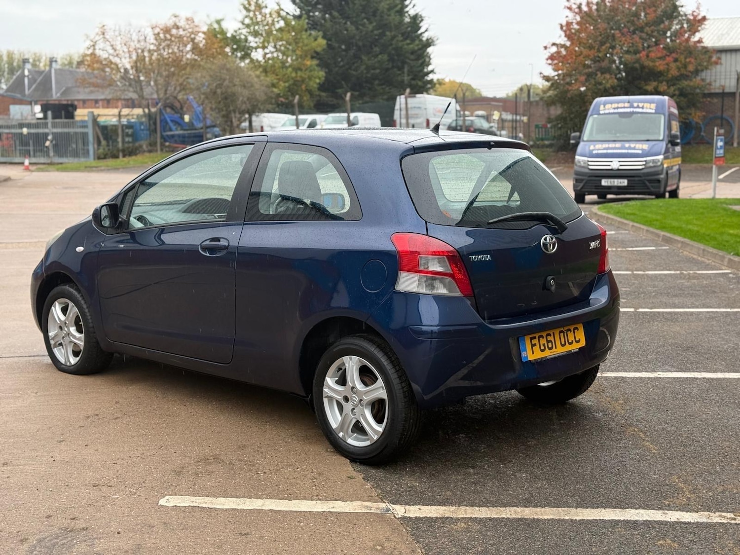 Used Toyota Yaris 2011 for sale - 76318180: Photo 12