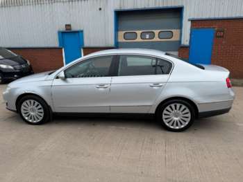 Used Volkswagen Passat 2010 for sale - 74160249: Photo