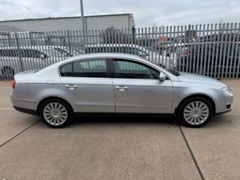 Used Volkswagen Passat 2010 for sale - 74160249: Photo
