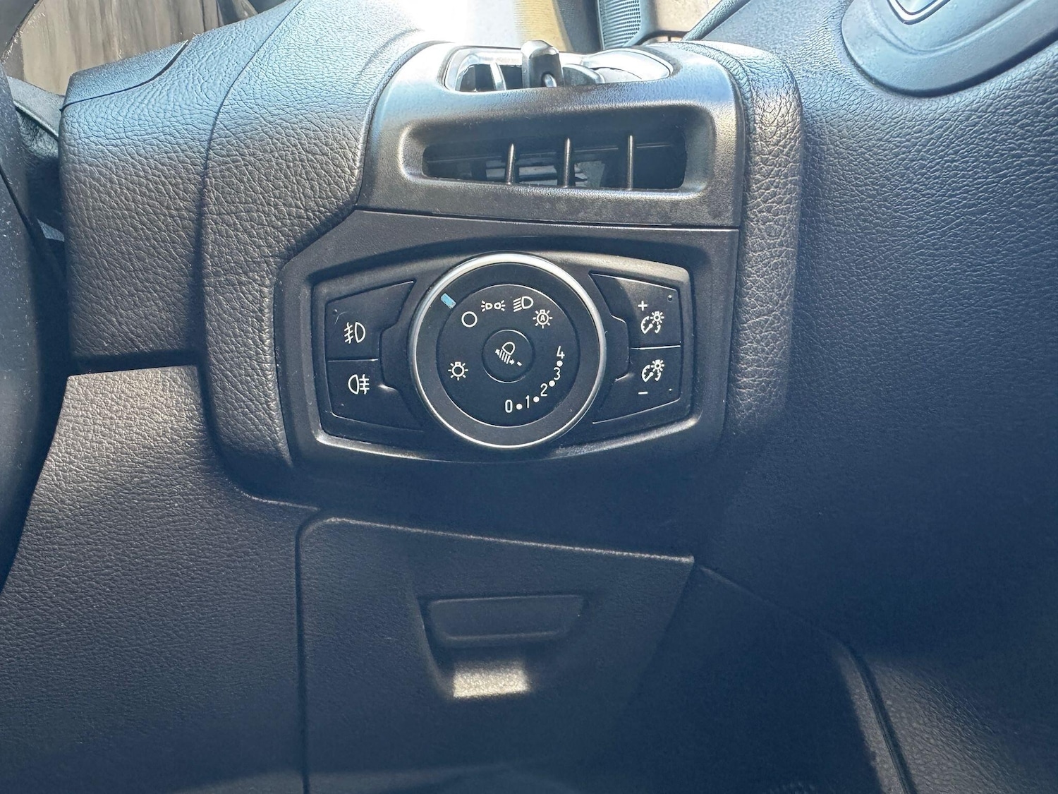 Used Ford Focus 2015 for sale - 77940496: Photo 22