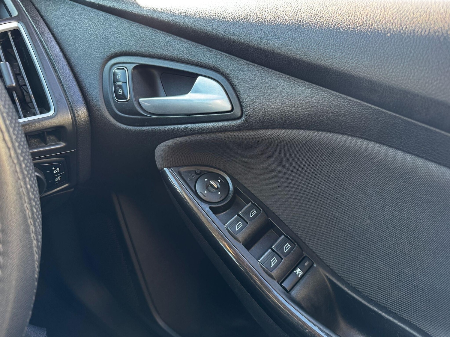 Used Ford Focus 2015 for sale - 77940496: Photo 24